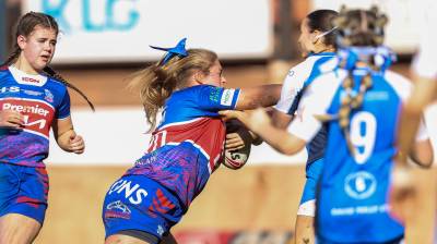 Hiske Blom re-signs for Hornets Women for 2026